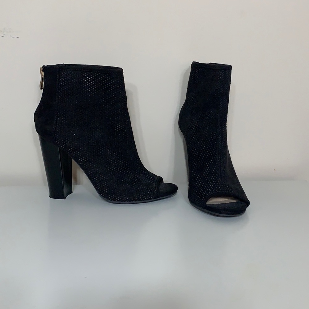JustFab size 7.5 women’s black booties